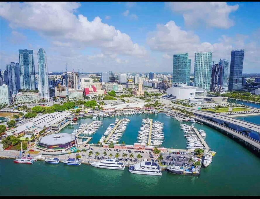Luxury Loft In The Heart Of Downtown Miami.