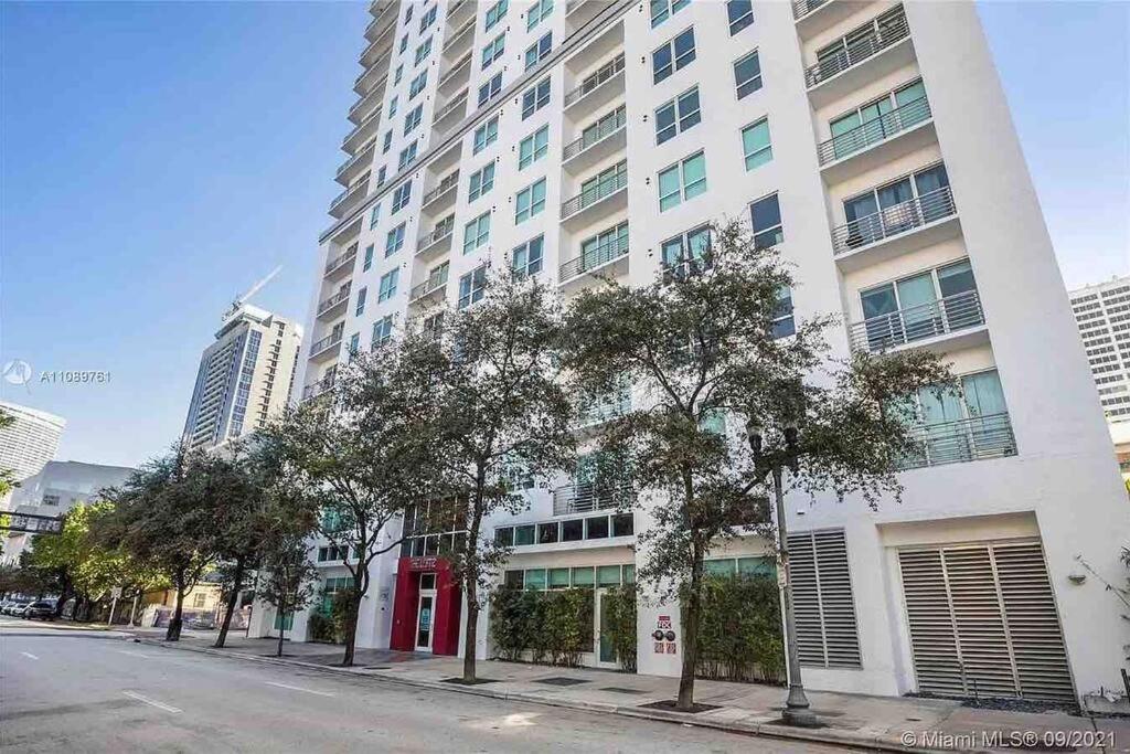 Luxury Loft In The Heart Of Downtown Miami. Apartment