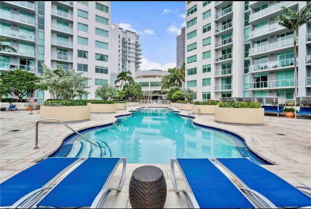 And Luxurious Living In Downtown
