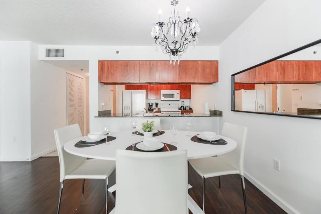 Apartment Awesome At Brickell W Free Parking