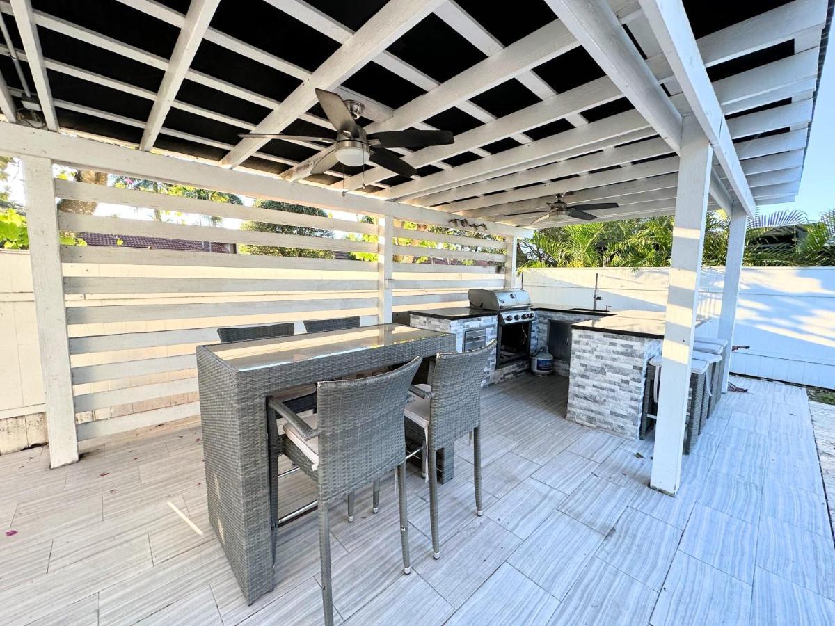 Spacious And Luxurious 4bd 3br House Pool Tub Bbq Private Miami