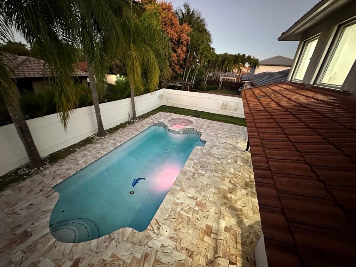 Spacious And Luxurious 4bd 3br House Pool Tub Bbq Private * Miami