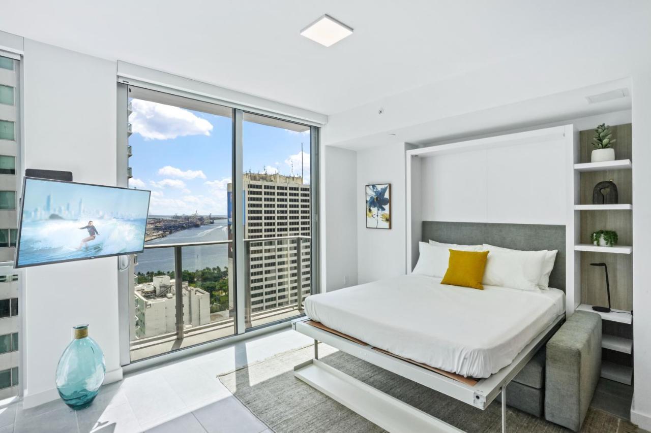 - Casiola Studio's - Near Cruise Terminal, Bayfront Park And Kaseya Center Miami