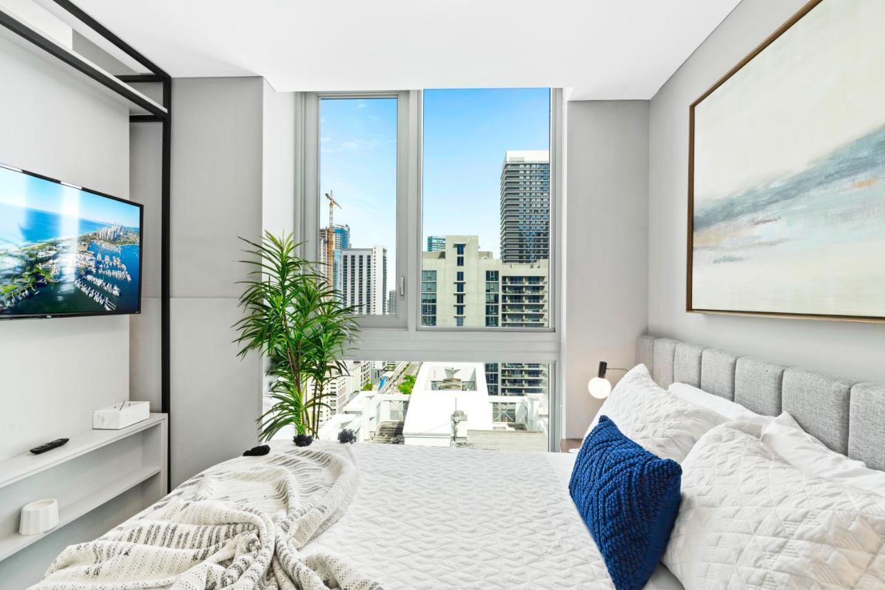 - Casiola Studio's - Near Cruise Terminal, Bayfront Park And Kaseya Center *