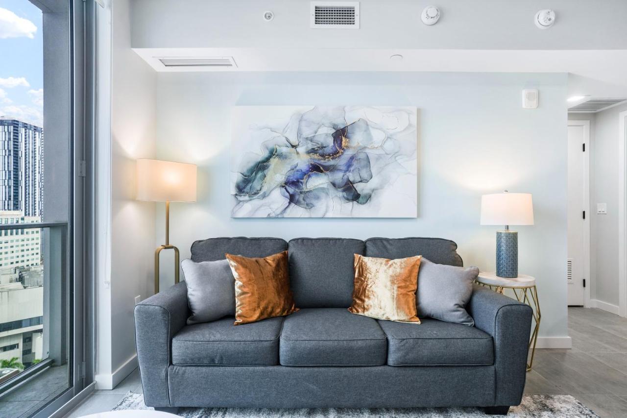 - Casiola Studio's - Near Cruise Terminal, Bayfront Park And Kaseya Center