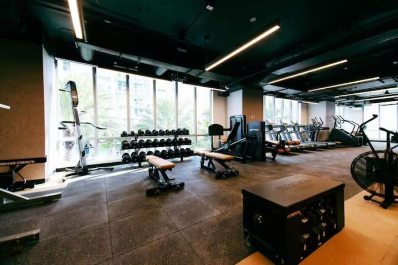 - Casiola Studio's - Near Cruise Terminal, Bayfront Park And Kaseya Center Miami