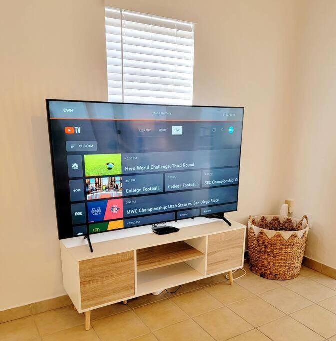Tropical Charm Little Havana Calle Ocho 2 Apartment *