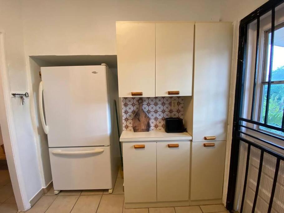 Tropical Charm Little Havana Calle Ocho 2 Apartment
