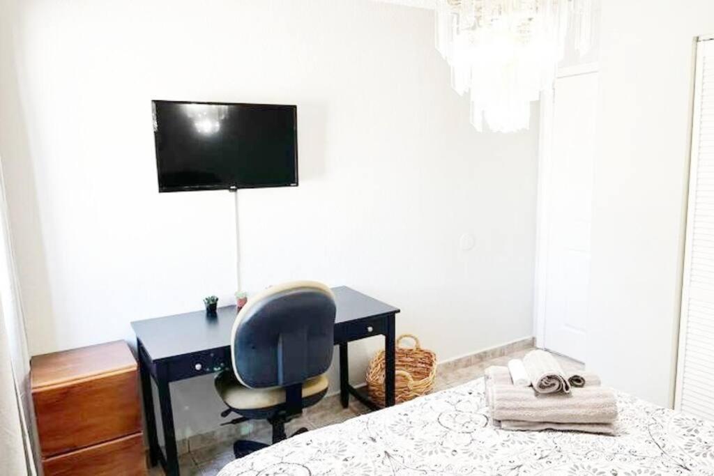 Amazing & Cozy Duplex Near Zoo ! Casa de férias
