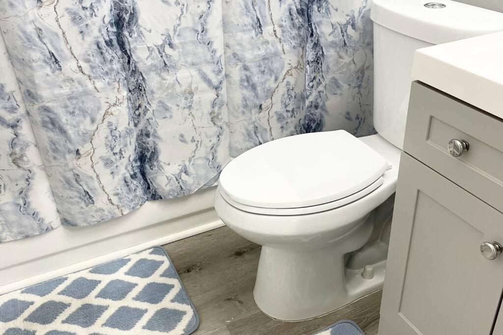 Amazing & Cozy Duplex Near Zoo ! Casa de férias Miami