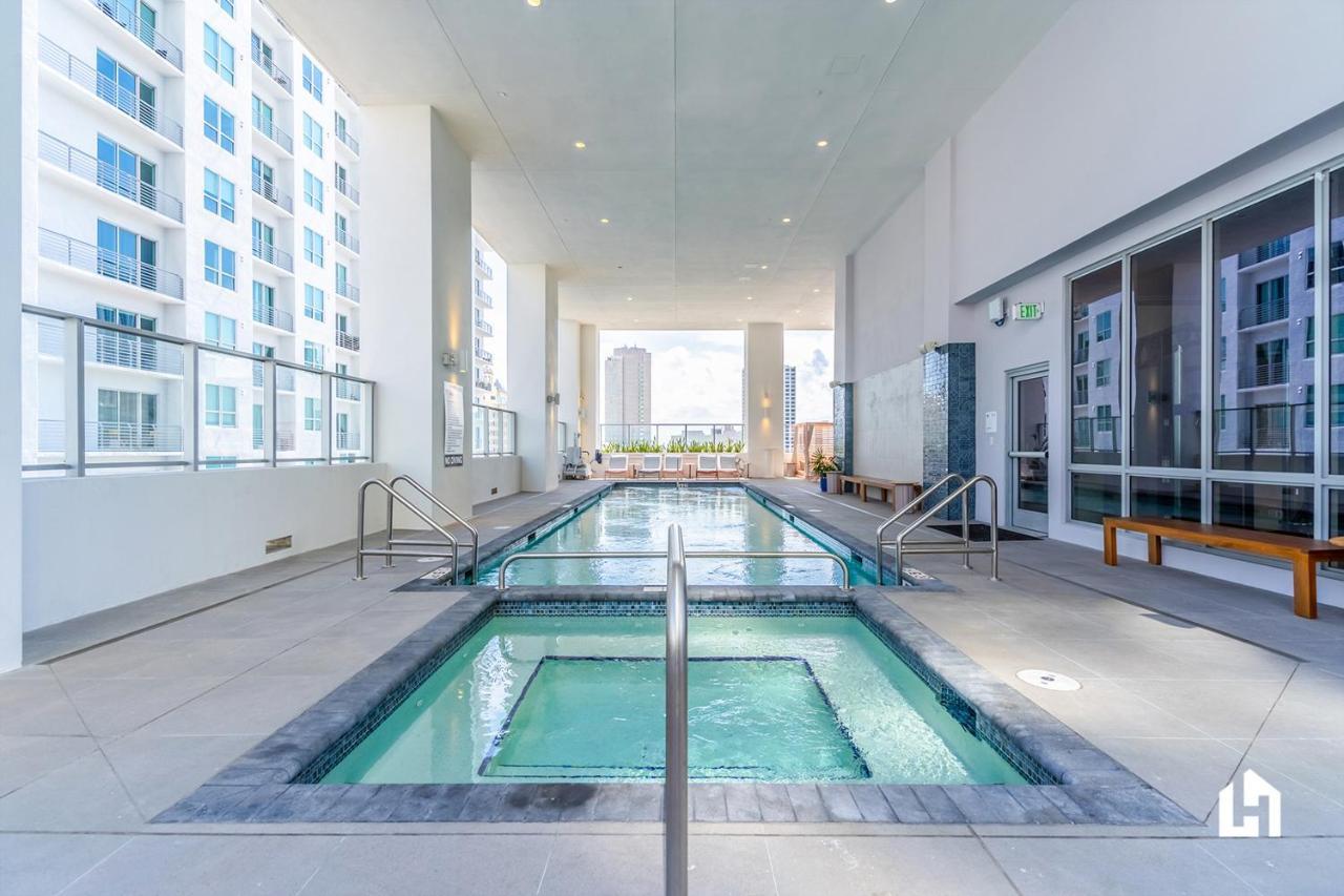 Downtown By Lua Host Apartment