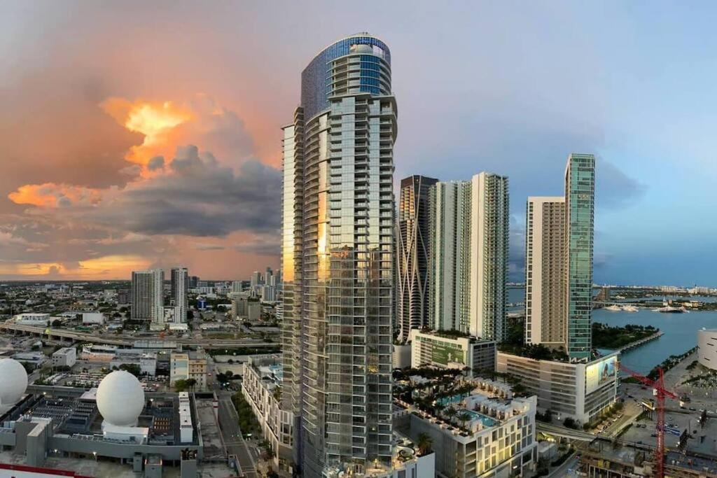 Sublime Views 2br Double Balcony Loft Apartment Miami