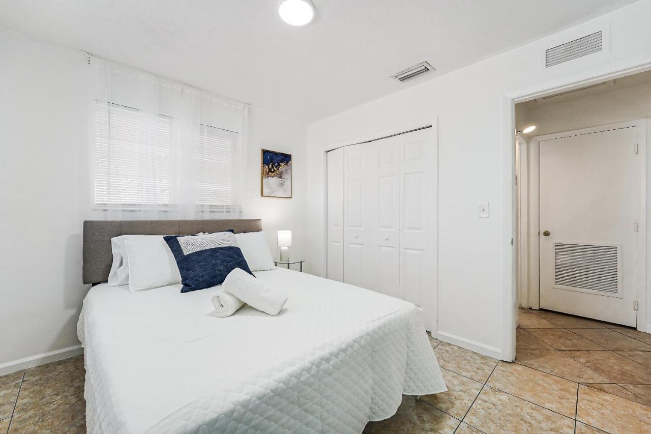 Apartment Spacious & Stylish 2br Gem *