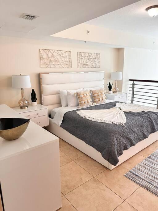 Sublime Views 2br Double Balcony Loft * Miami