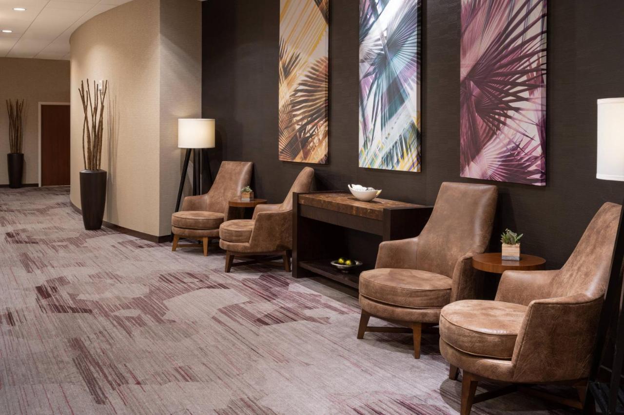 Hotel Courtyard By Marriott Airport Miami