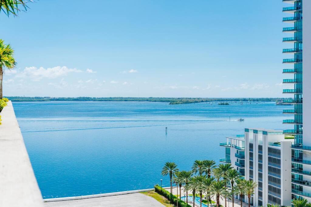 Brickell, In The Sky! *