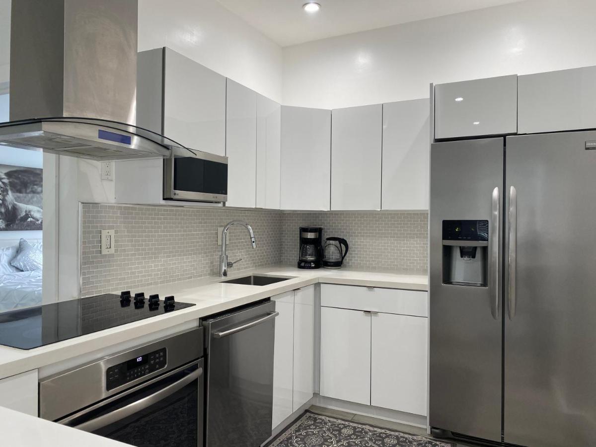 Apartment Modern & New,excellent Location *