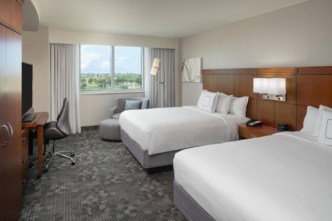 Courtyard By Marriott Airport 3* Miami