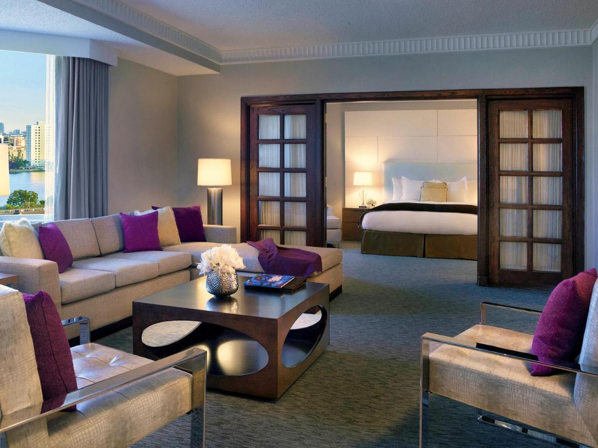 Pullman Airport Hotel