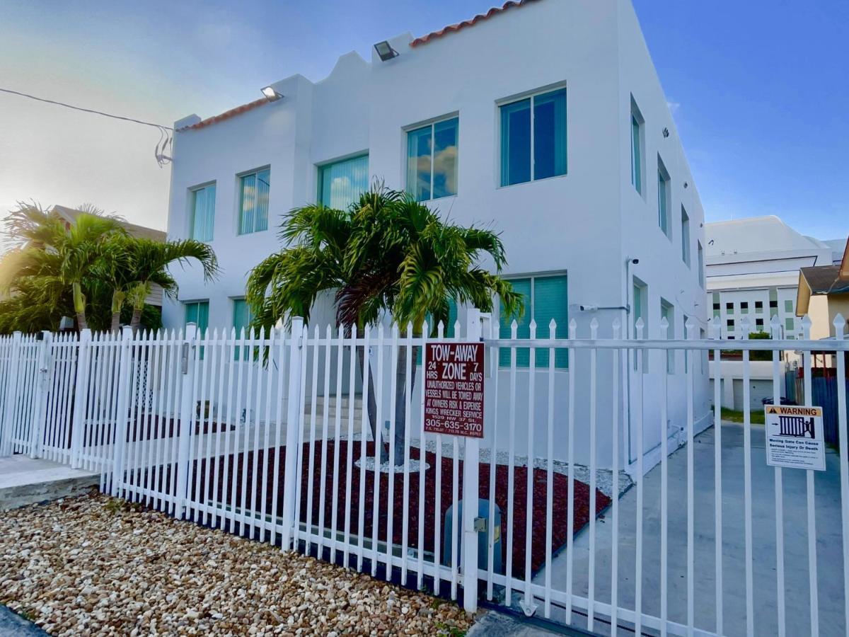 Marlins Park - Apt 3 - Cuba Libre Apartment *