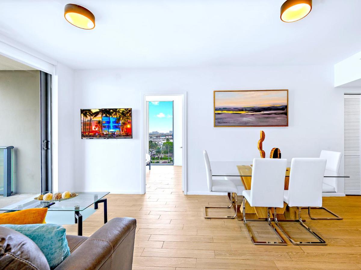 Complex Full Amenities & Entertainment! *