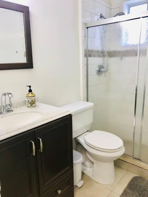 Apartment Location! In Coconut Grove With Parking Miami