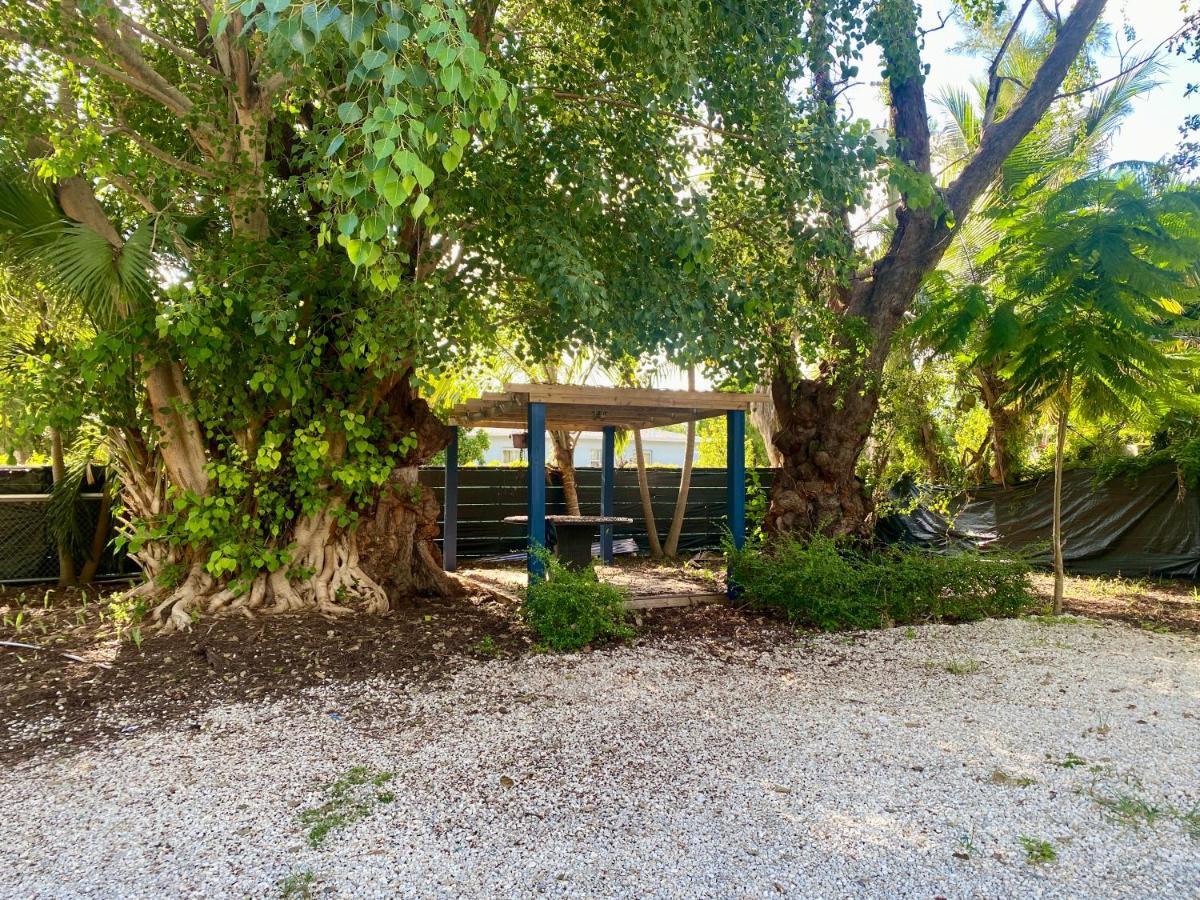 Holiday home Townhouse With Patio, Gazebo, Free Parking, Centrally Located