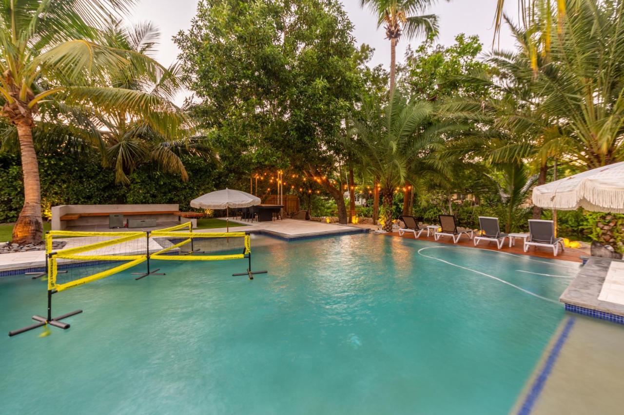 Waterfront By The Glamhomes Villa *