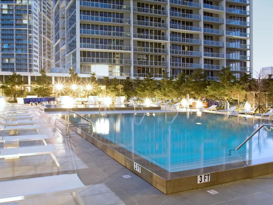 Wonderful 2 Bedroom Icon Brickell With Pool Apartment Miami