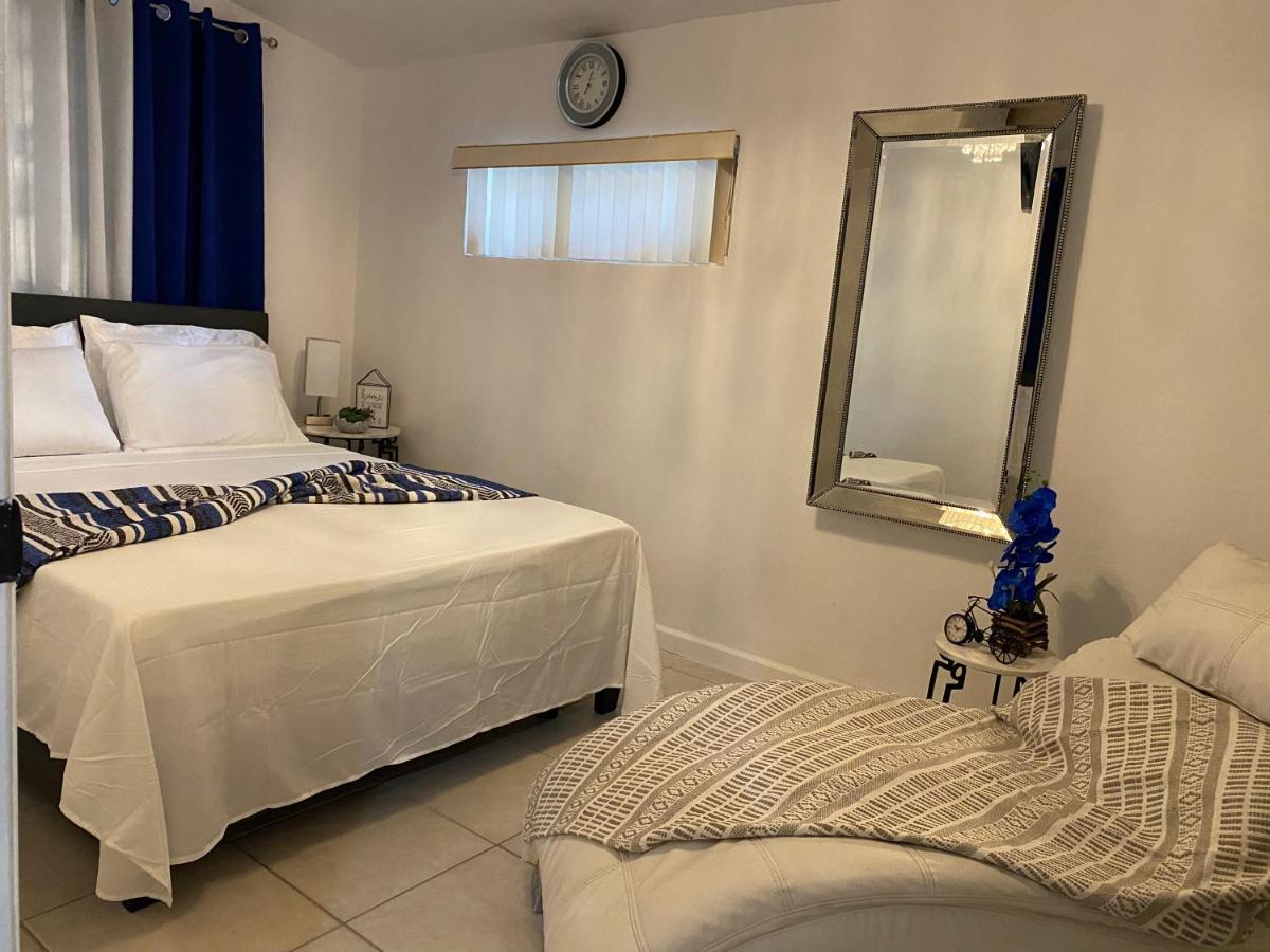 Apartamento Beautiful House 7 Min From Airport W Free Parking