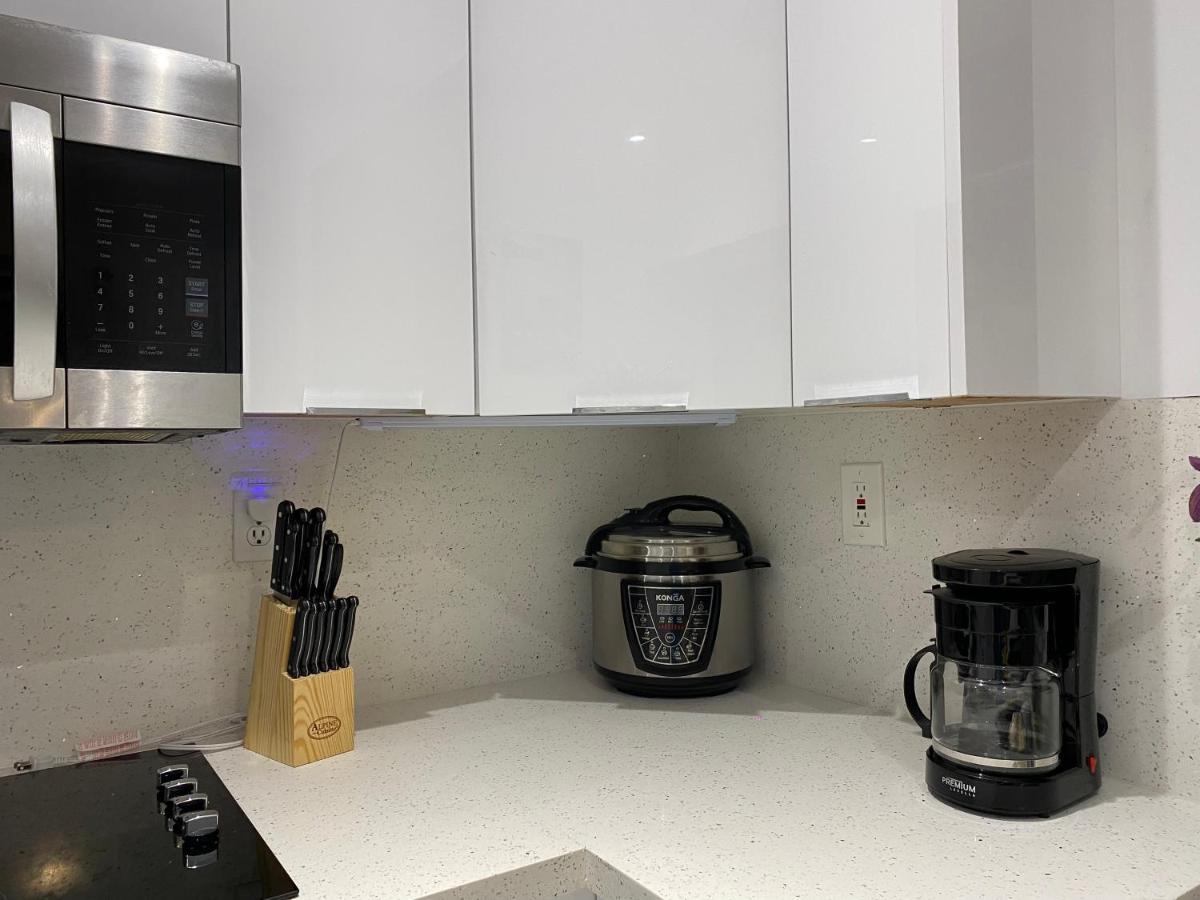 Beautiful House 7 Min From Airport W Free Parking Apartamento Miami