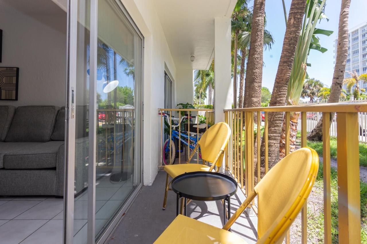 One Bedroom - With Parking & Balcony - Heart Of Wynwood Apartment *