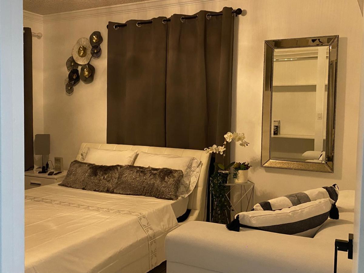 Beautiful House 7 Min From Airport W Free Parking Apartamento *