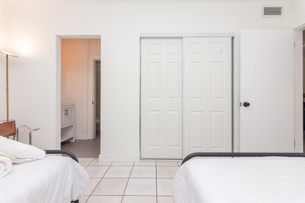One Bedroom - With Parking & Balcony - Heart Of Wynwood *