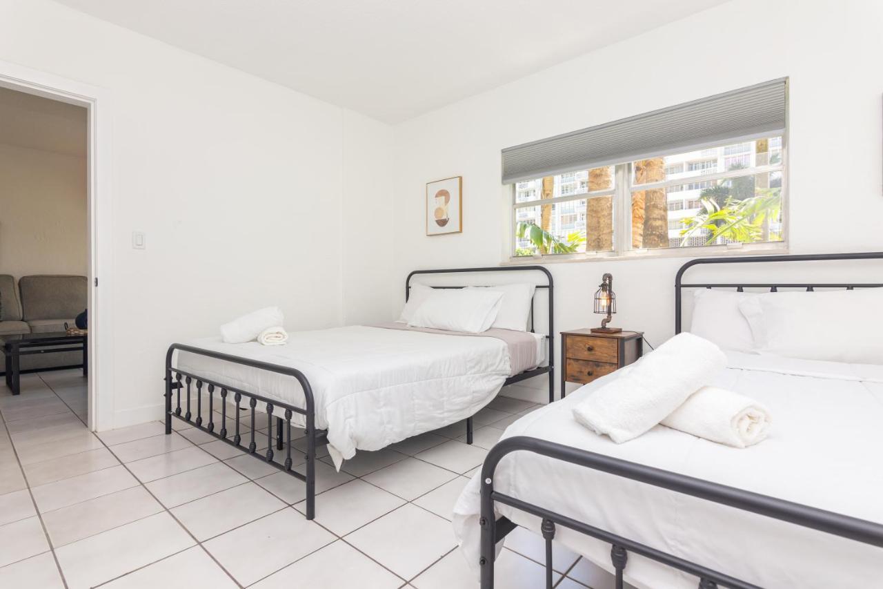 One Bedroom - With Parking & Balcony - Heart Of Wynwood Apartment *