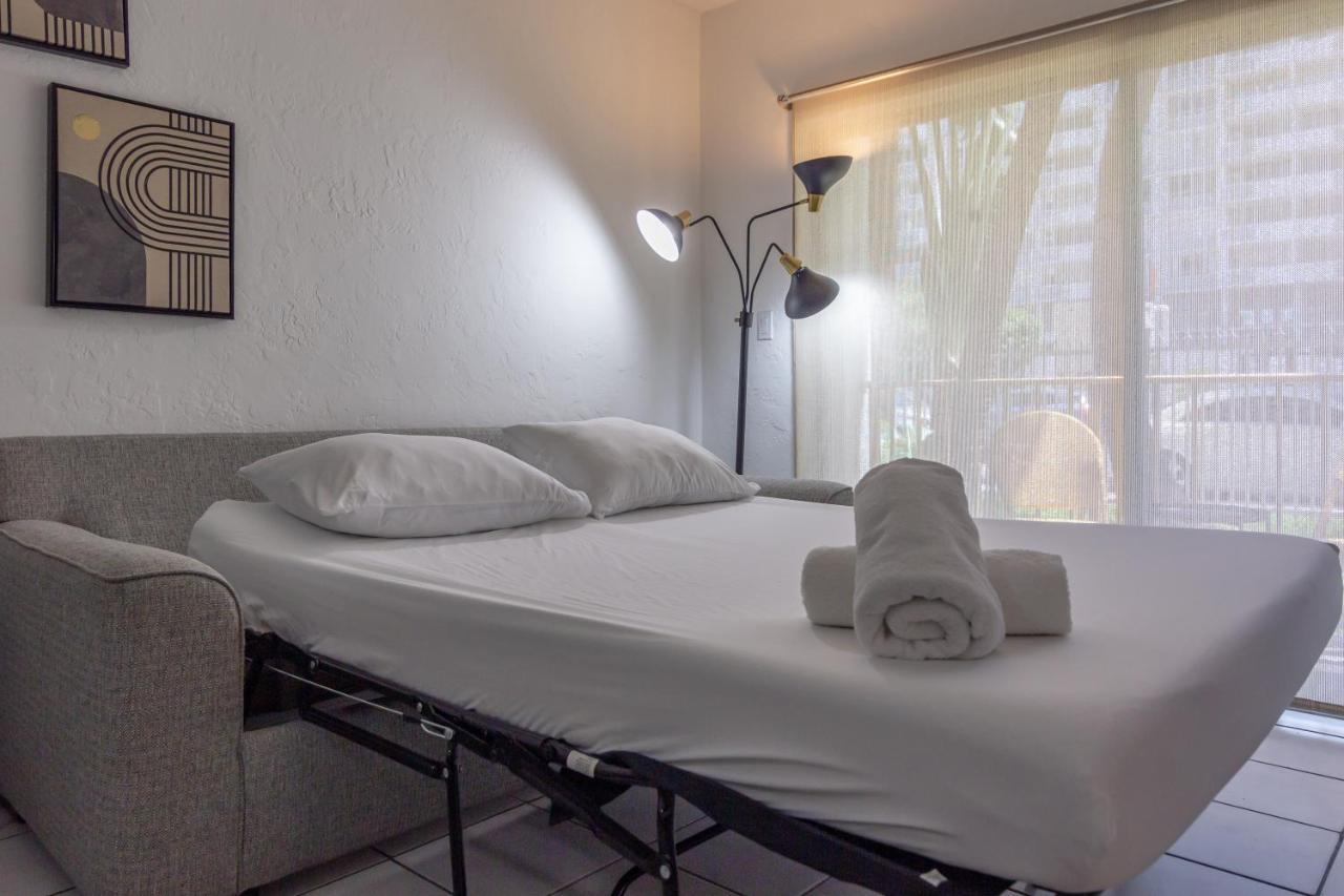 Apartment One Bedroom - With Parking & Balcony - Heart Of Wynwood Miami