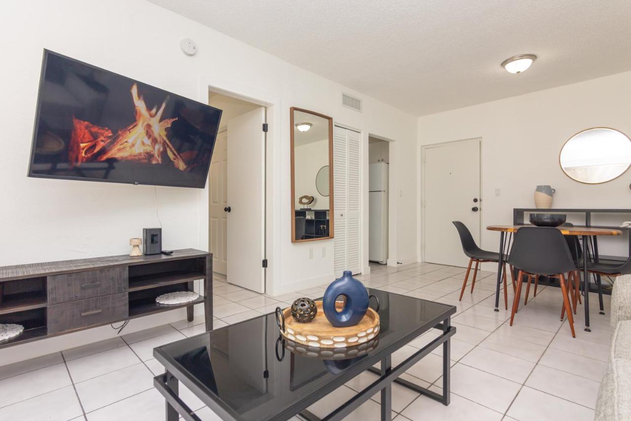 Apartment One Bedroom - With Parking & Balcony - Heart Of Wynwood Miami