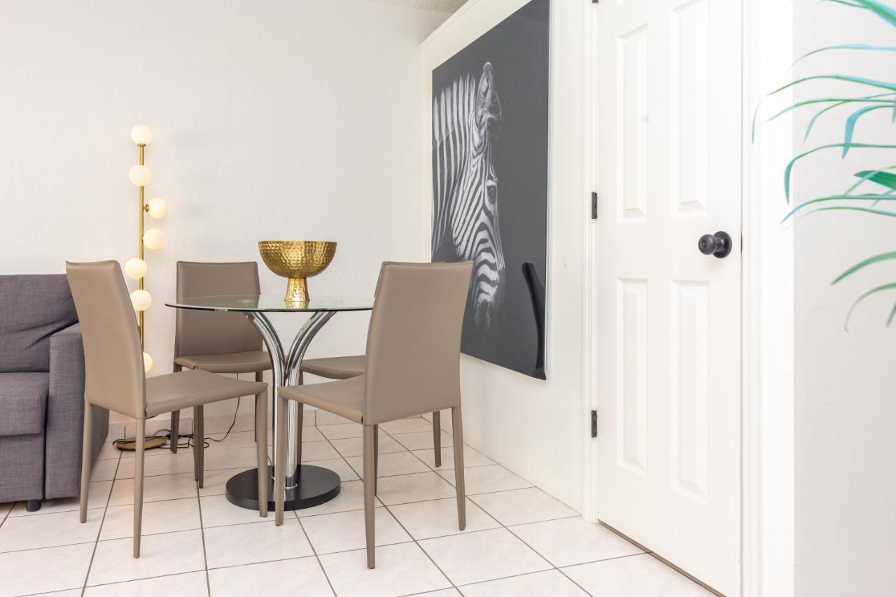 Two Bedroom - With Parking & Balcony - Heart Of Wynwood Apartment Miami