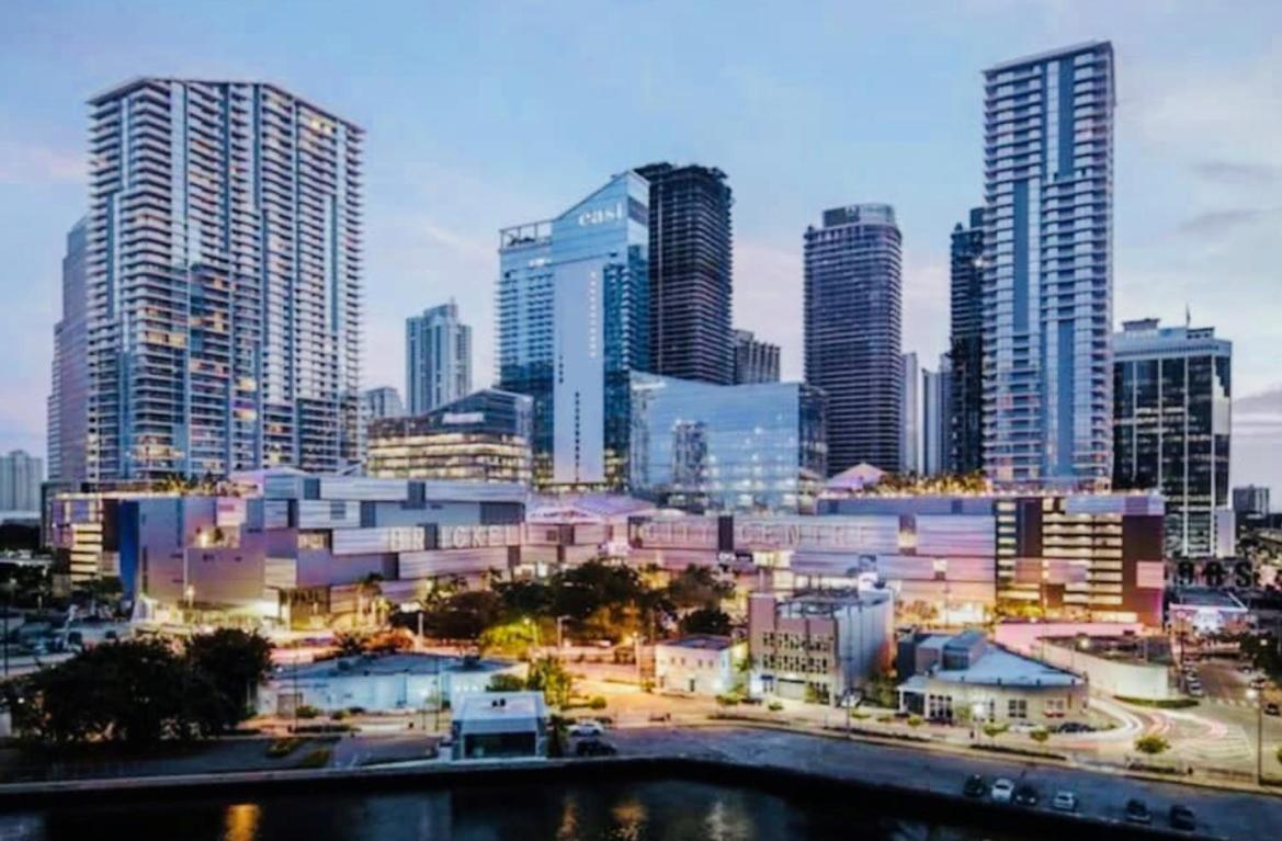 Hospedagem domiciliar New Private Magic Of Miami, Gated Parking Miami