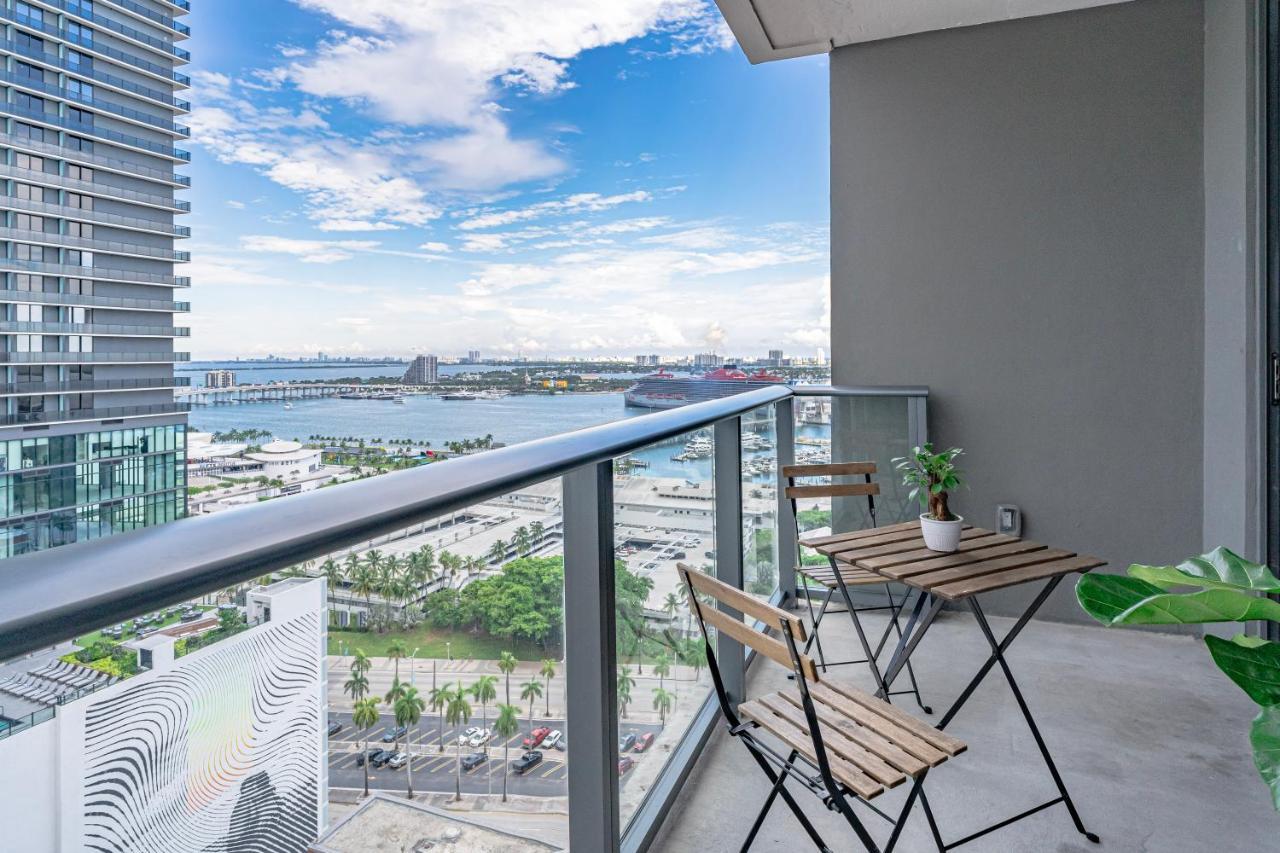 Luxurious 2-bed With Breathtaking Bay Views!! Apartment *