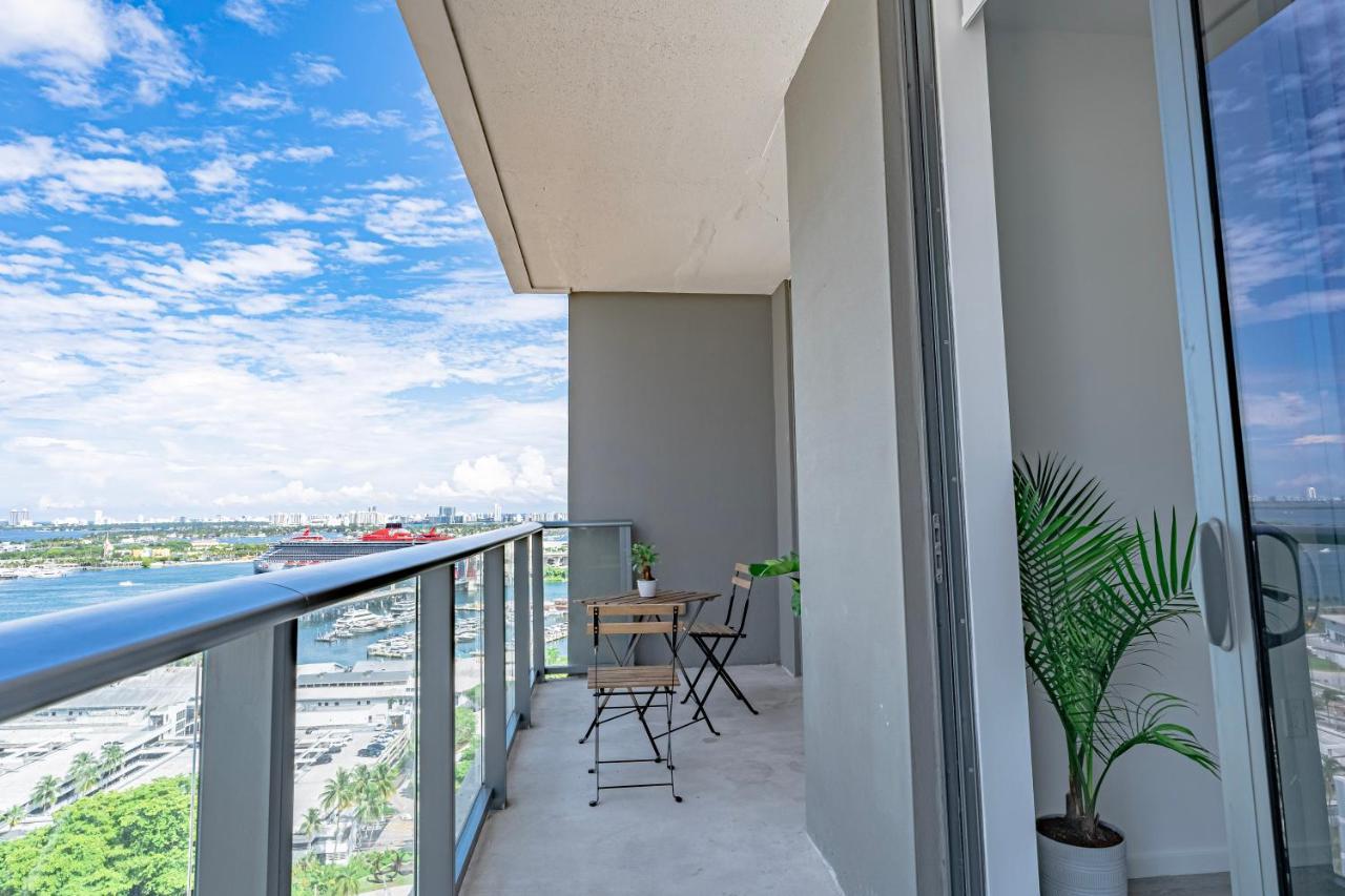 Luxurious 2-bed With Breathtaking Bay Views!! Apartment