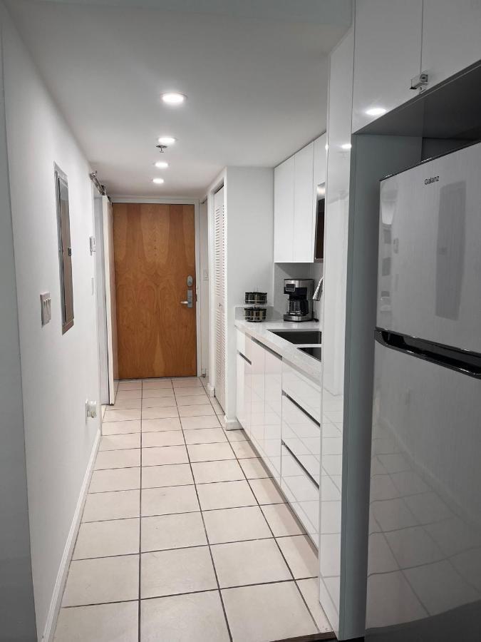 In Brickell With Pool, Gym, Free Parking And Game Apartment