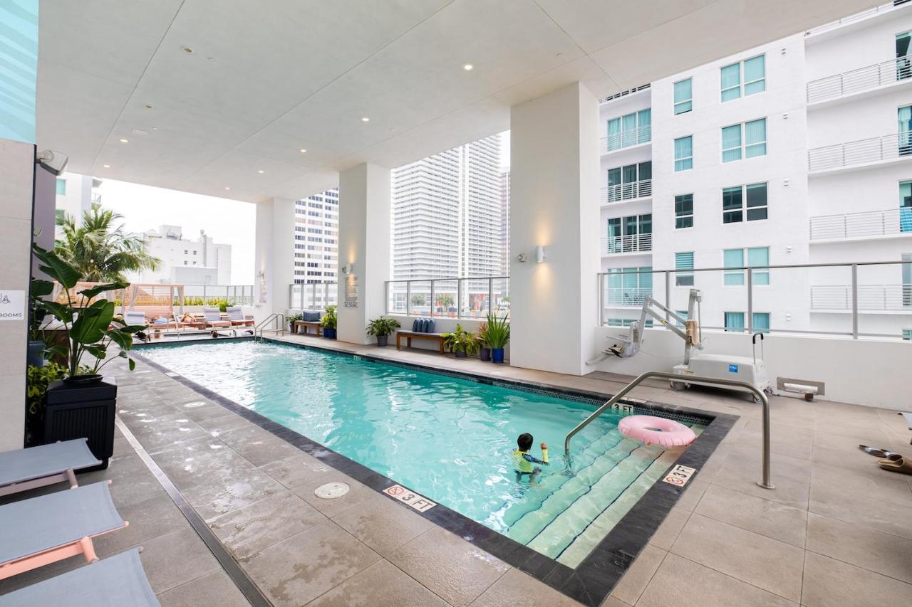 Fabulous With Pool, Gym, Lounge - Prime Location, Apartment *