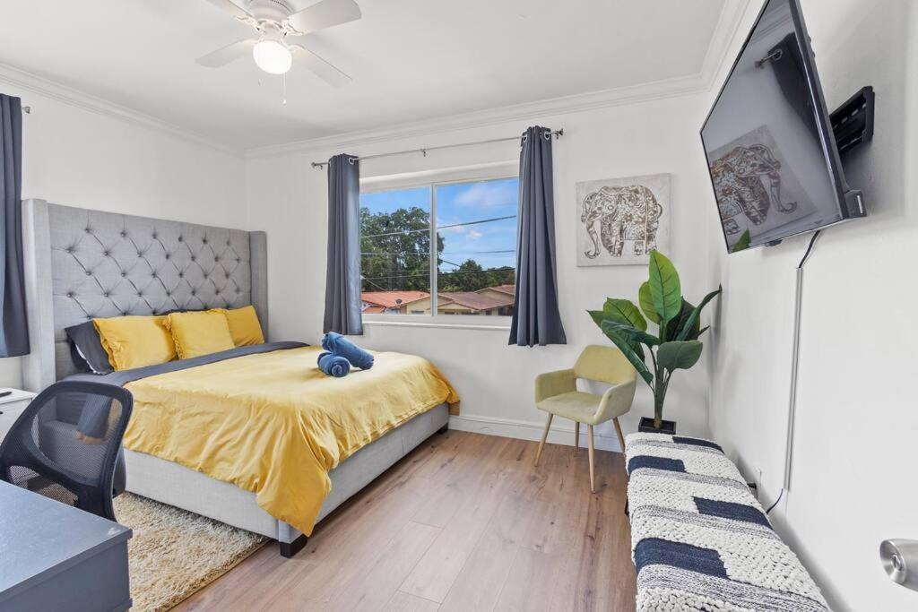 Comfy & Updated Centrally Located Minutes Away From Everything! Apartamento Miami