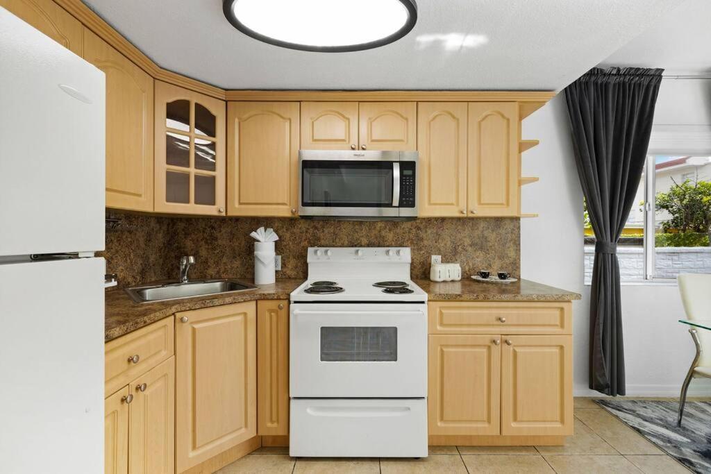 Beautiful In The Heart Of Apt 8 Apartment Miami