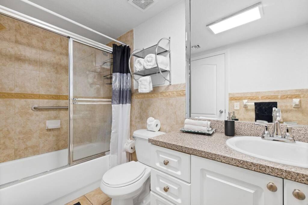Beautiful In The Heart Of Apt 8 Apartment