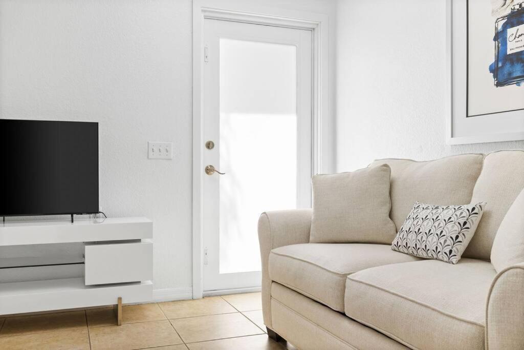 Beautiful In The Heart Of Apt 8 *