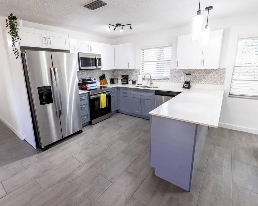 Close To Port Cruise, Steps To Wynwood. Up To 8 Pp Holiday home Miami