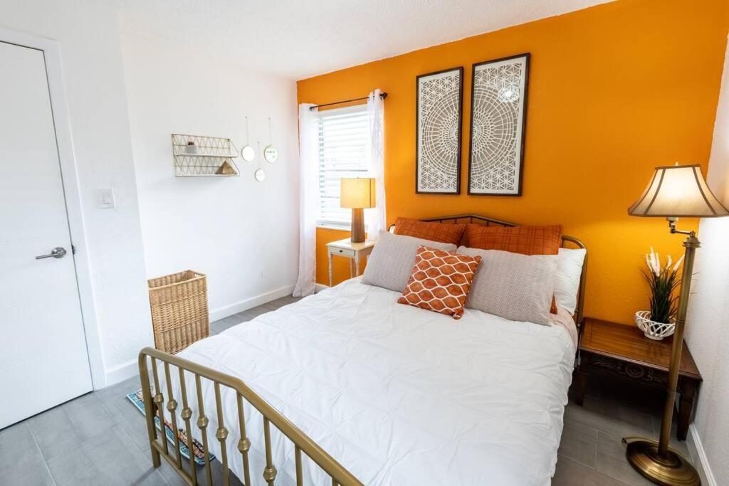 Close To Port Cruise, Steps To Wynwood. Up To 8 Pp Holiday home