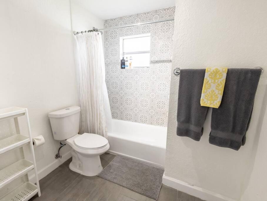 Holiday home Close To Port Cruise, Steps To Wynwood. Up To 8 Pp